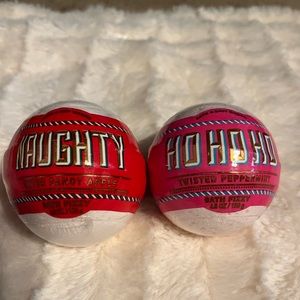 SET OF BATH FIZZIES-WINTER CANDY APPLE AND TWISTED PEPPERMINT